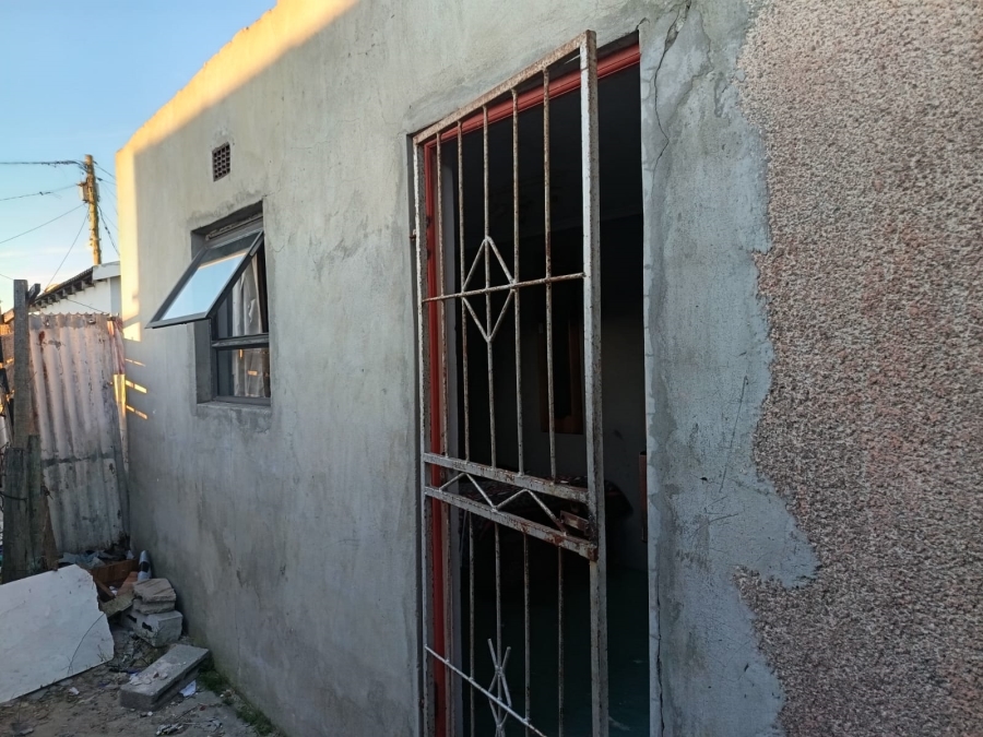 3 Bedroom Property for Sale in Mxolisi Phetani Western Cape